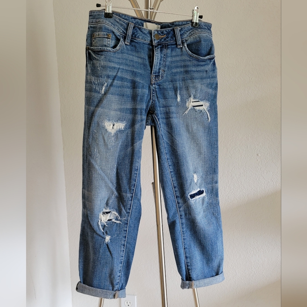 Distressed Boyfriend Jeans